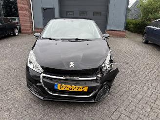 Peugeot 208 1.6 BlueHDi Active (Hatchback 5-dr.) picture 4