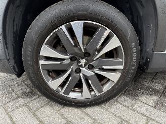Peugeot 2008 1.2 PureTech Allure  AUTOMAAT (SUV 5-dr.) picture 33