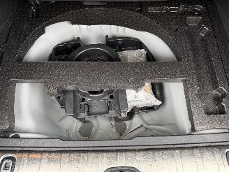 Peugeot 2008 1.2 PureTech Allure  AUTOMAAT (SUV 5-dr.) picture 14