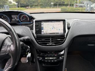 Peugeot 2008 1.2 PureTech Allure  AUTOMAAT (SUV 5-dr.) picture 25