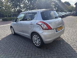 Suzuki Swift 1.2 Exclusive EASSS (Hatchback 5-dr.) picture 3
