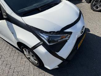 Toyota Aygo 1.0 VVT-i x (Hatchback 3-dr.) picture 13