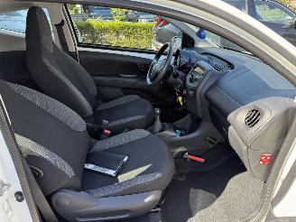 Toyota Aygo 1.0 VVT-i x (Hatchback 3-dr.) picture 18