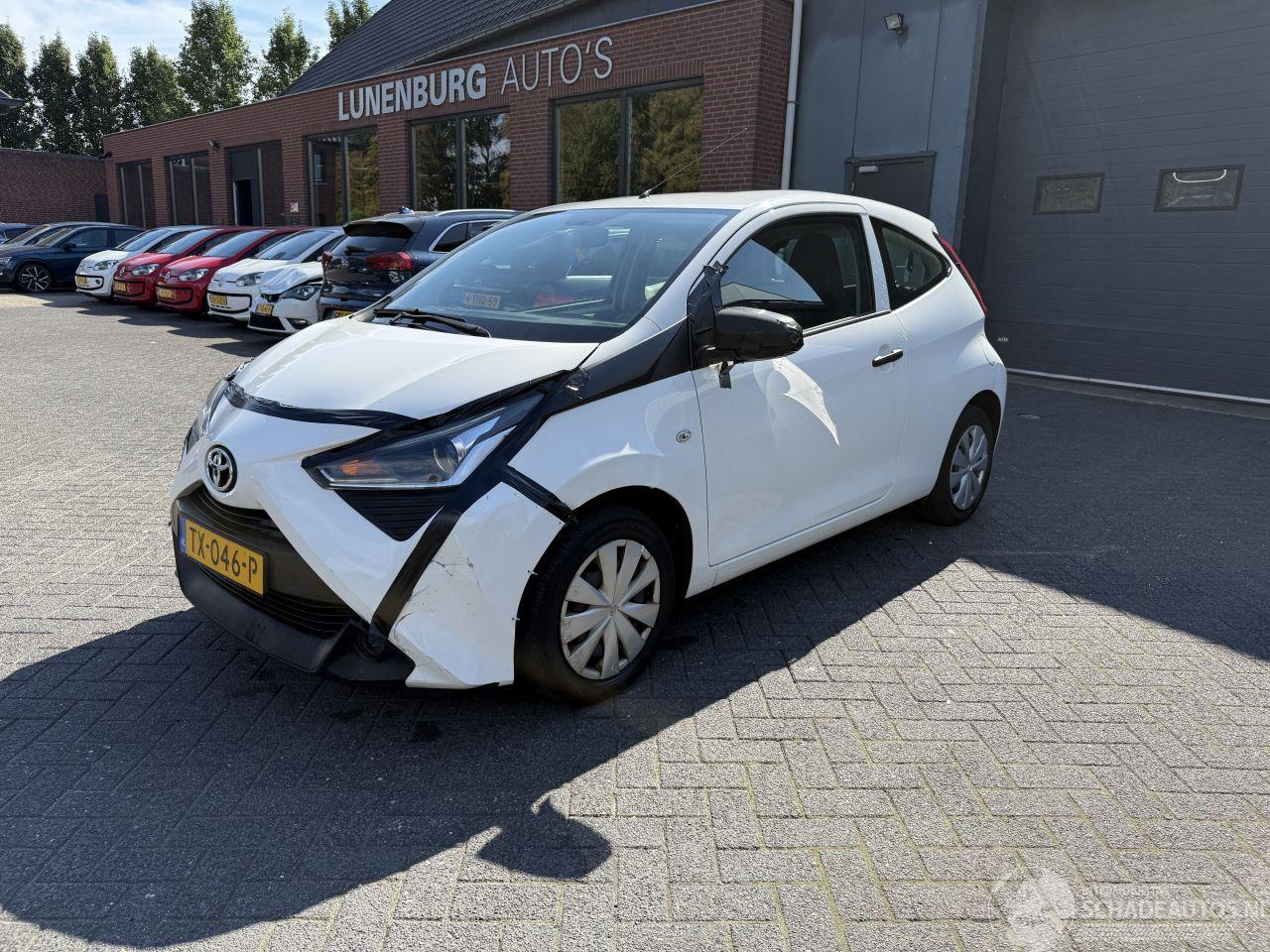 Toyota Aygo 1.0 VVT-i x (Hatchback 3-dr.)