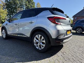 Renault Captur 1.6 E-Tech Hybrid 145 Intens picture 27