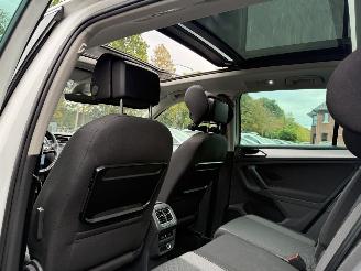 Volkswagen Tiguan 1.4 TSI  PANORAMADAK Connected Series picture 10