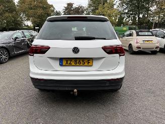 Volkswagen Tiguan 1.4 TSI  PANORAMADAK Connected Series picture 4