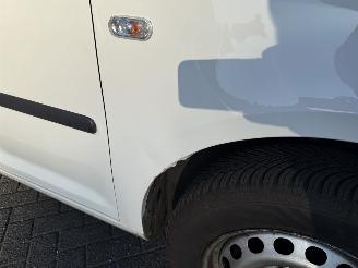 Volkswagen Caddy 1.6 TDI 75kW Nette goed onderhouden auto picture 14