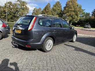 Ford Focus 1.8 Limited (Stationwagen 5-dr.) picture 18