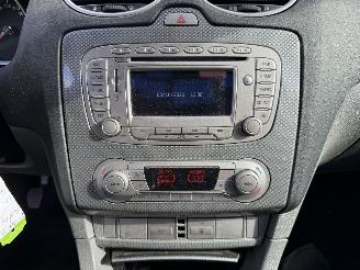 Ford Focus 1.8 Limited (Stationwagen 5-dr.) picture 20