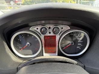 Ford Focus 1.8 Limited (Stationwagen 5-dr.) picture 22