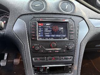 Ford Mondeo 1.6 EcoBoost Titanium (Hatchback 5-dr.) picture 16