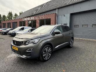 krockskadad bil auto Peugeot 3008 1.2 AUTOMAAT  PureTech Allure (SUV 5-dr.) 2019/2