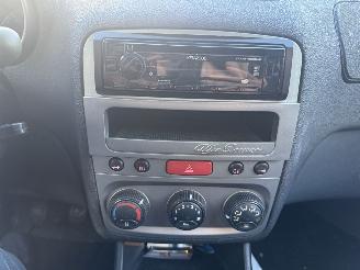 Alfa Romeo 147 1.6 T.Spark Impression picture 22