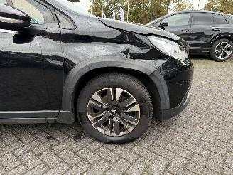Peugeot 2008 1.2 PureTech Allure (SUV 5-dr.) picture 15