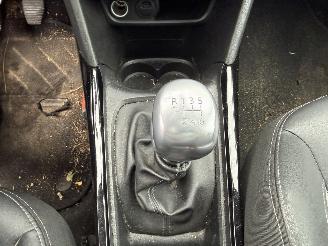 Peugeot 2008 1.2 PureTech Allure (SUV 5-dr.) picture 29