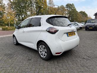 Renault Zoé R110 Life Carshare 52 kWh  KOOP ACCU 90.03% SOH €8801,- EX BTW picture 3