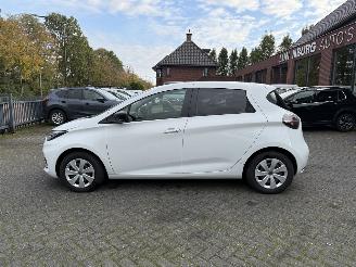 Renault Zoé R110 Life Carshare 52 kWh  KOOP ACCU 90.03% SOH €8801,- EX BTW picture 2
