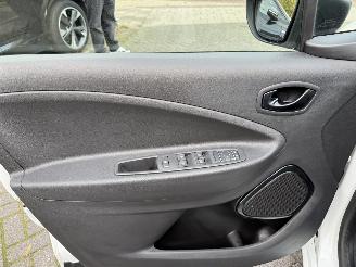 Renault Zoé R110 Life Carshare 52 kWh  KOOP ACCU 90.03% SOH €8801,- EX BTW picture 14