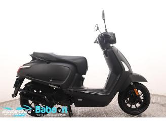 Schade scooter Kymco  New Like E5 45KM 2023/9