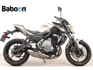 Vaurioauto  motor cycles Kawasaki Z 650 ABS 2018/3