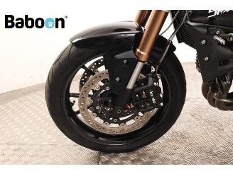 Triumph Speed Triple 1050 ABS picture 21