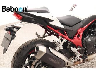 Honda CB 750 Hornet picture 9