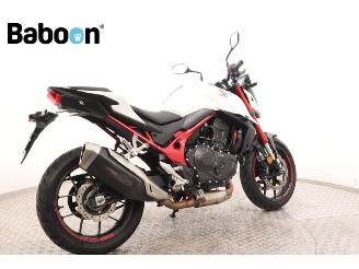 Honda CB 750 Hornet picture 8