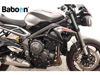 Triumph Street Triple RS picture 11