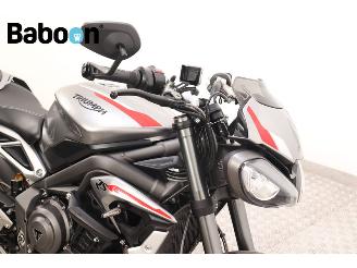 Triumph Street Triple RS picture 12