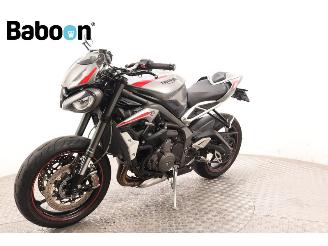 Triumph Street Triple RS picture 4