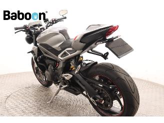 Triumph Street Triple RS picture 6