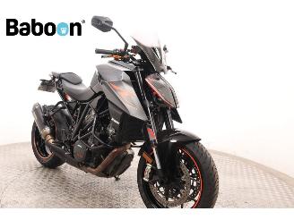 KTM 1290 Super Duke R ABS picture 2