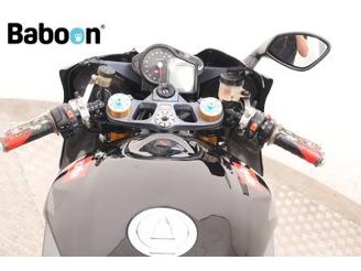 Aprilia RSV 1000 R  picture 15
