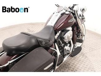 Harley-Davidson  FLHRC Road King Classic picture 18