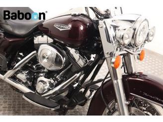 Harley-Davidson  FLHRC Road King Classic picture 19
