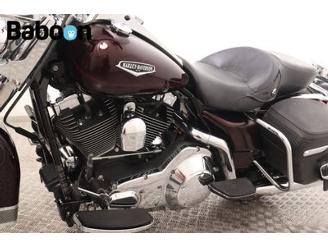 Harley-Davidson  FLHRC Road King Classic picture 23