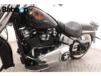 Harley-Davidson  FLDE Softail Deluxe ABS picture 22