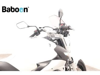Suzuki  GSR 600 picture 10