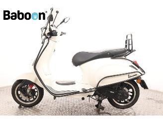 Vespa  Sprint 45KM picture 5