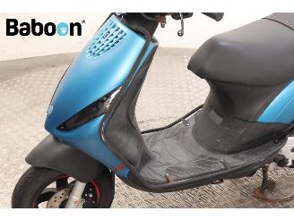 Piaggio  Zip 45KM picture 15