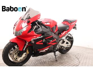 Honda CBR 900 RR Fireblade picture 4