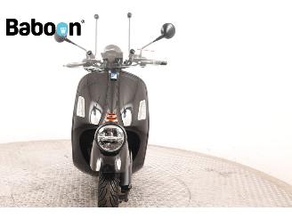 Vespa  GTV 300 HPE picture 3