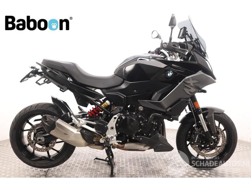 BMW  F 900 XR Triple Black