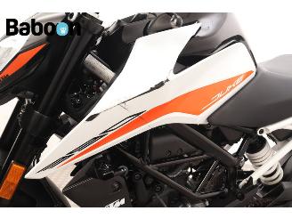 KTM 390 Duke ABS picture 17