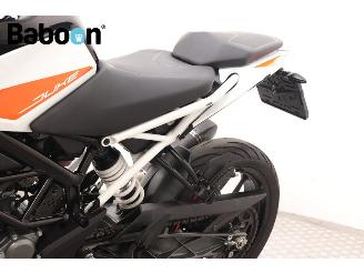KTM 390 Duke ABS picture 19