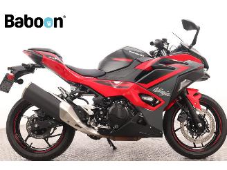 uszkodzony motocykle Kawasaki Ninja 500 SE  2025/6