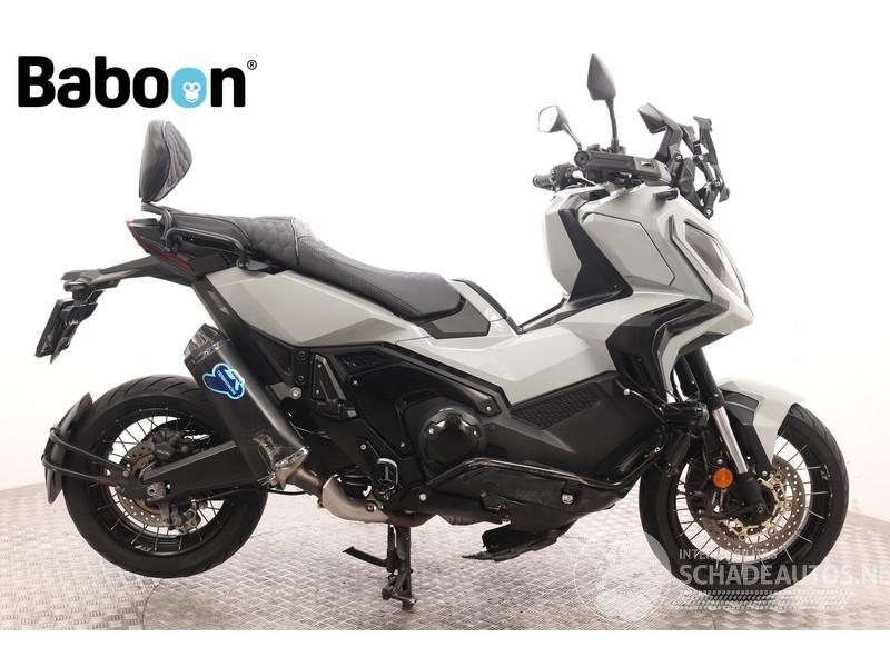 Honda  X-ADV