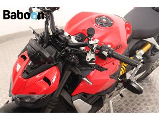 Ducati Streetfighter V2 picture 26