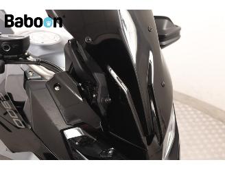 BMW  F 900 XR Triple Black picture 23